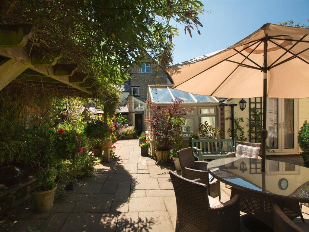 The Old Brewhouse Cirencester Exterior foto
